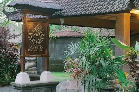 picture of klub kokos front sign